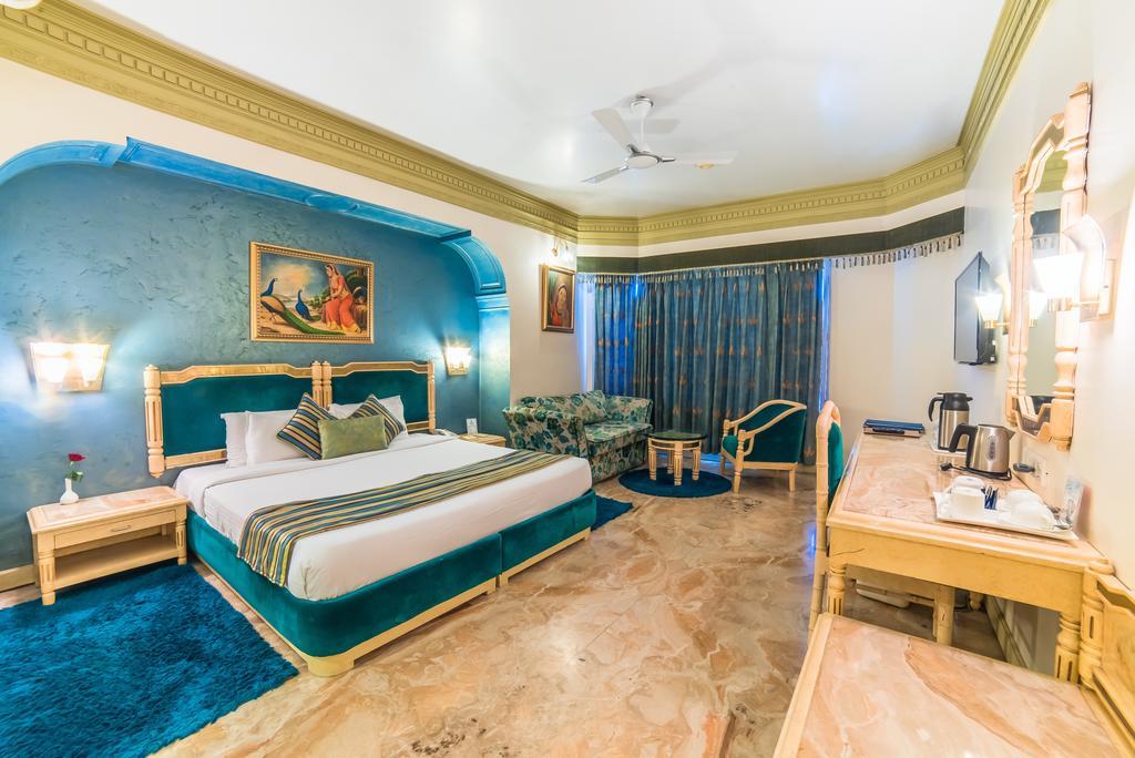 Hotel Hillock Mount Abu Esterno foto