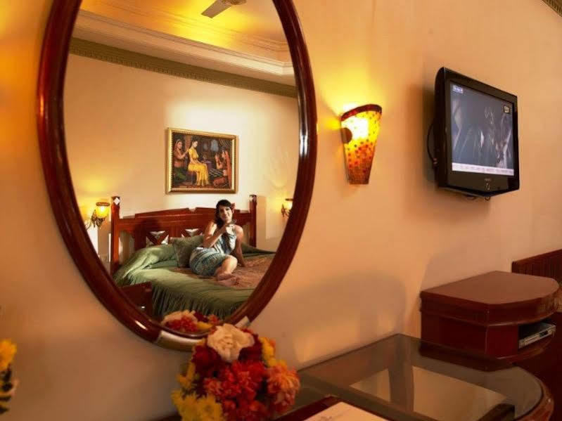Hotel Hillock Mount Abu Esterno foto